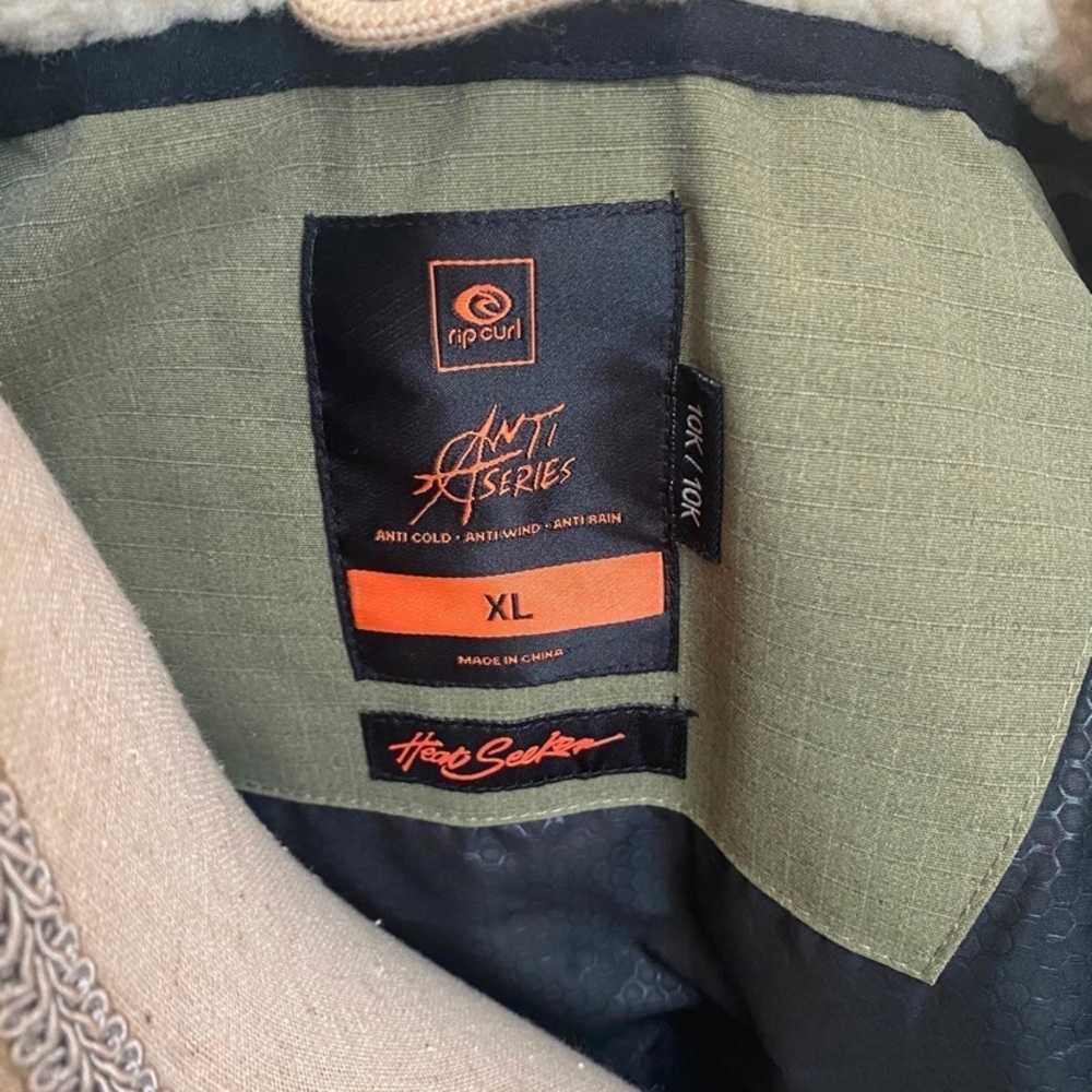 Green Utility  Rip Curl Jacket - Picture 9 of 11